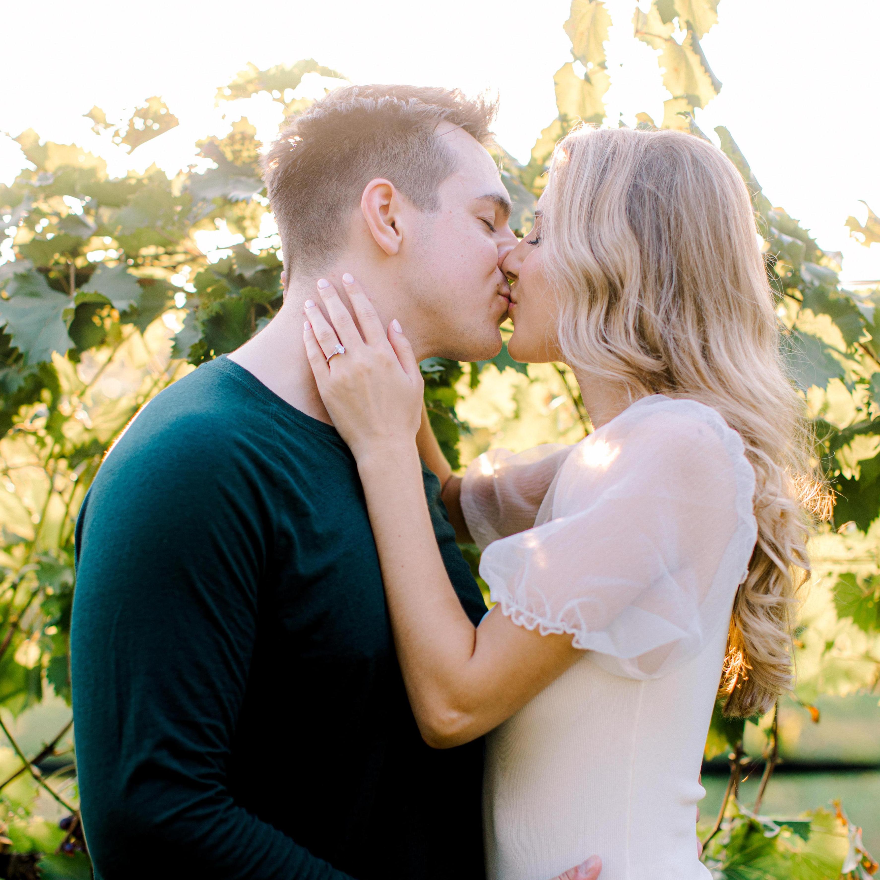 October 10, 2021
Engagement photos at Arrington Vineyards in Arrington, Tennessee