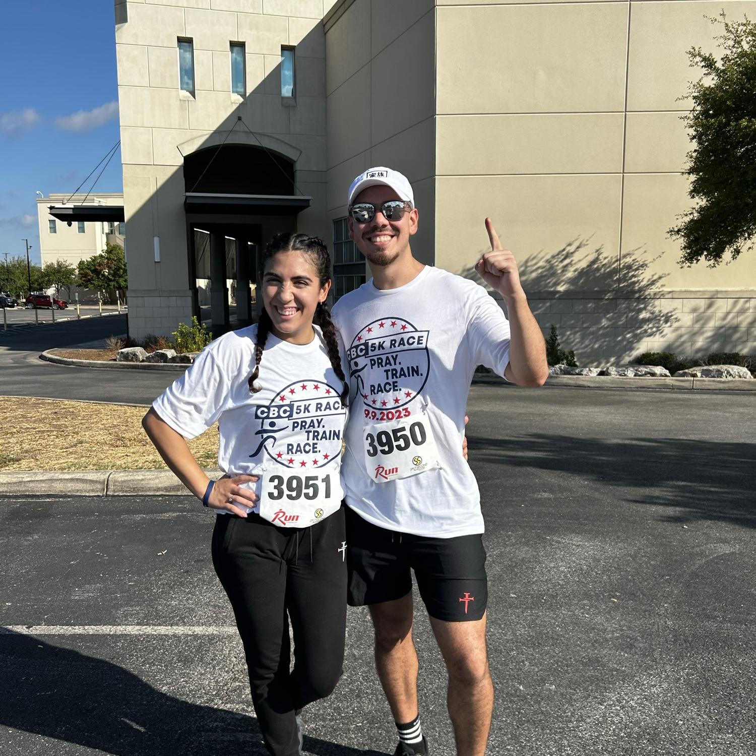 Ran our first 5K together! Diego finished strong, while Cesia finished walking :)