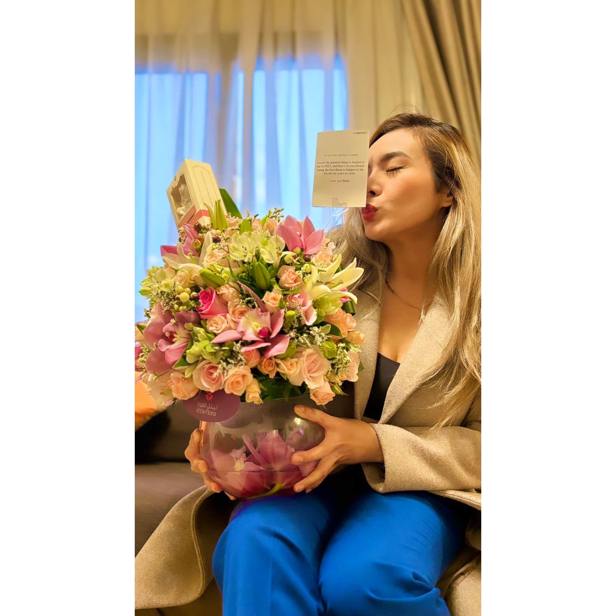 Vincent never fails to send Hannah beautiful flowers, bridging the distance between them with love all the way to Saudi Arabia.