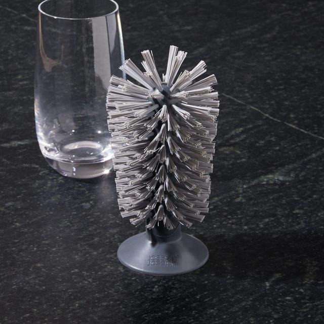 Joseph Joseph ® Brush-up ™ In-Sink Glass Cleaner