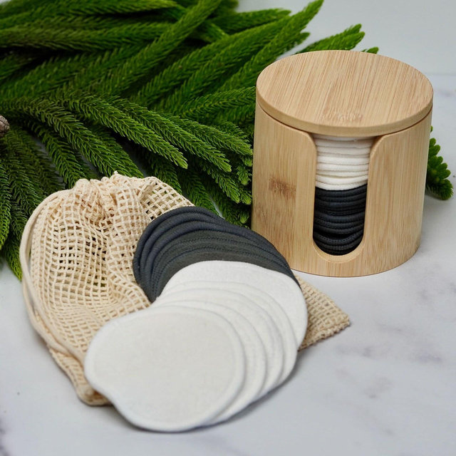 20 Organic Bamboo Cotton Facial Rounds w/ Mesh Wash Bag | Reusable Face/Eye Cleaning, Toning, Makeup Remover Pads | Sustainable, Zero Waste