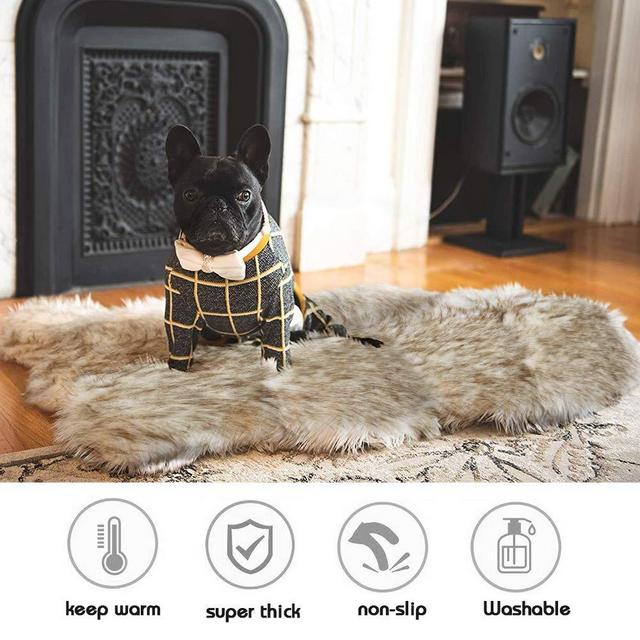 Faux Fur Pet Bed Mat, Thick Luxury Fur Throw Rug, Dog Cat Bed, Off White Fur with Brown Tips, Super Thick Padded with Removable & Washable Cover, Winter Warming Mattress for Dogs and Cats, Size L/XL