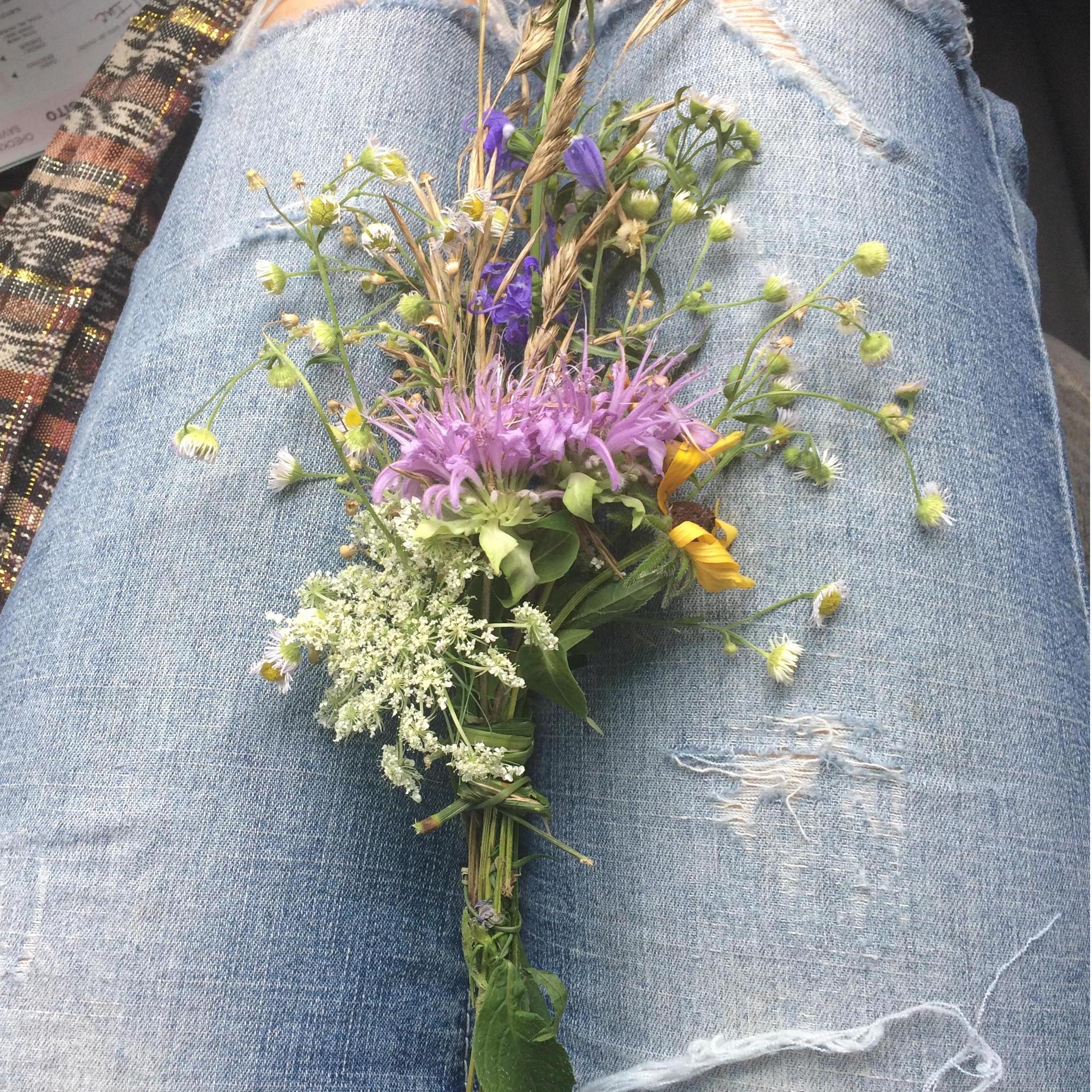 These are the first flowers MaryMalia ever received from Eric. From one artist to another, it was an absolutely charming composition done by whom she feels is a GREAT florist. (July 23, 2018 )