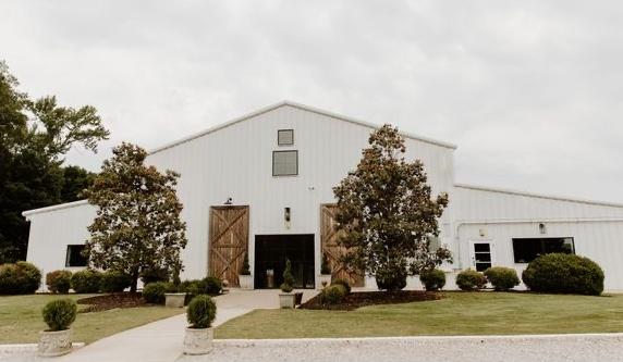 The Wedding Website of Savannah Williams and Ian Decareaux