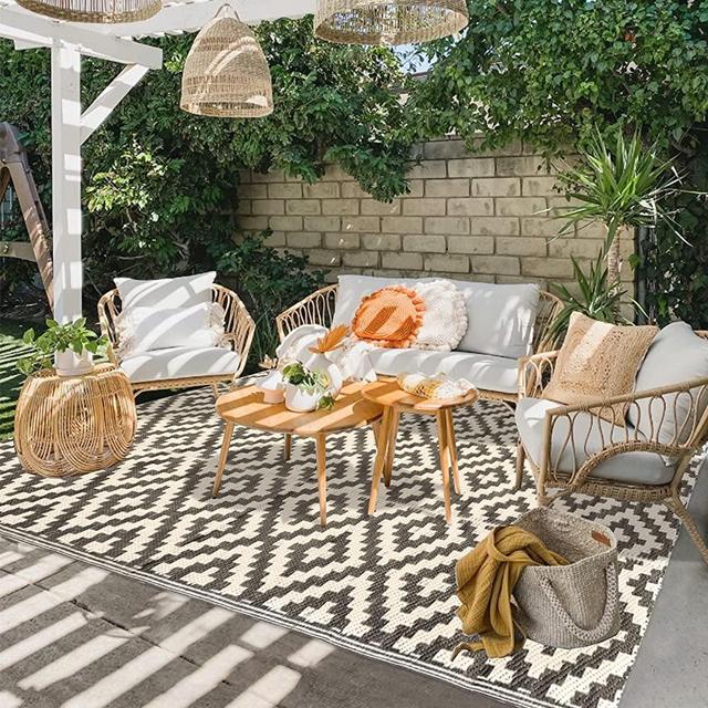 Reversible Outdoor Rugs for Patio Decor 5x8ft Waterproof Portable Outdoor Carpet Mat Large Plastic Straw Rug Indoor Outdoor Area Rug Floor Mat for Patio Clearance RV Camping Picnic Beach Backyard