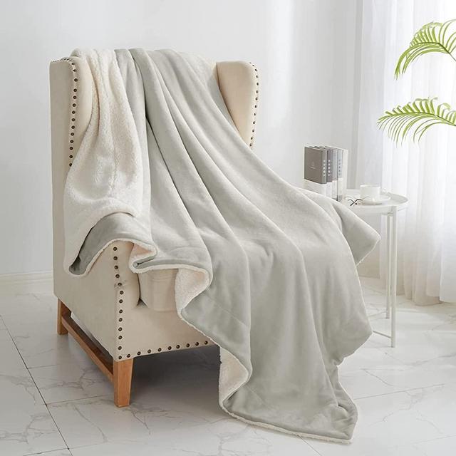 Walensee Sherpa Fleece Blanket (Twin Size 60”x80” Silver Grey) Plush Throw Fuzzy Super Soft Reversible Microfiber Flannel Blankets for Couch, Bed, Sofa Ultra Luxurious Warm and Cozy for All Seasons