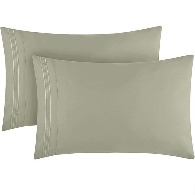 Mellanni Luxury Pillowcase Set - Brushed Microfiber 1800 Bedding - Wrinkle, Fade, Stain Resistant (Set of 2 Standard/Queen Size 20"x30", Spa Mint)
