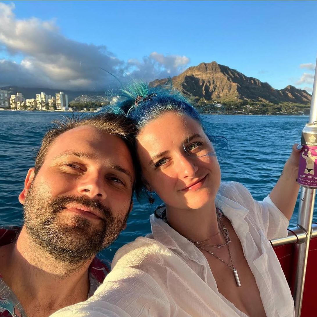 Cruisin' and boozin' in Oahu.
*Not pictured; Andrew's broken arm from an arcade game
May 2022