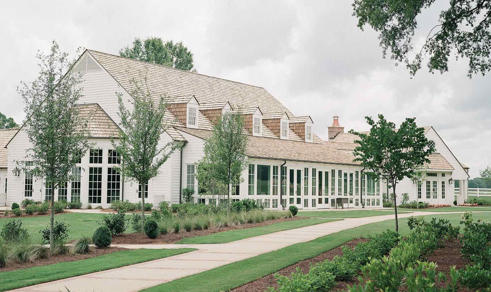The Wedding Website of SARA FIELD and CHASE ELEY