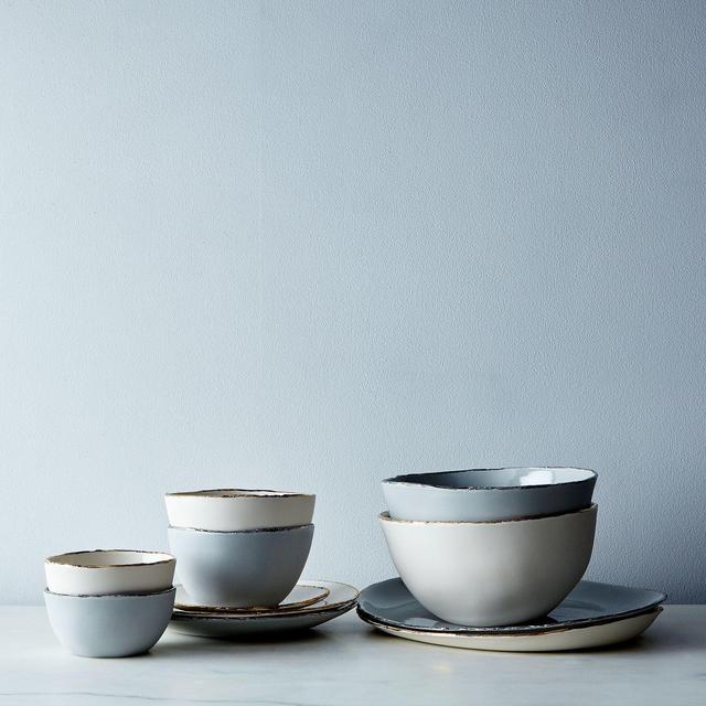 Porcelain Gold-Rimmed Dinnerware