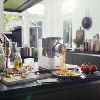 Viva Pasta Maker