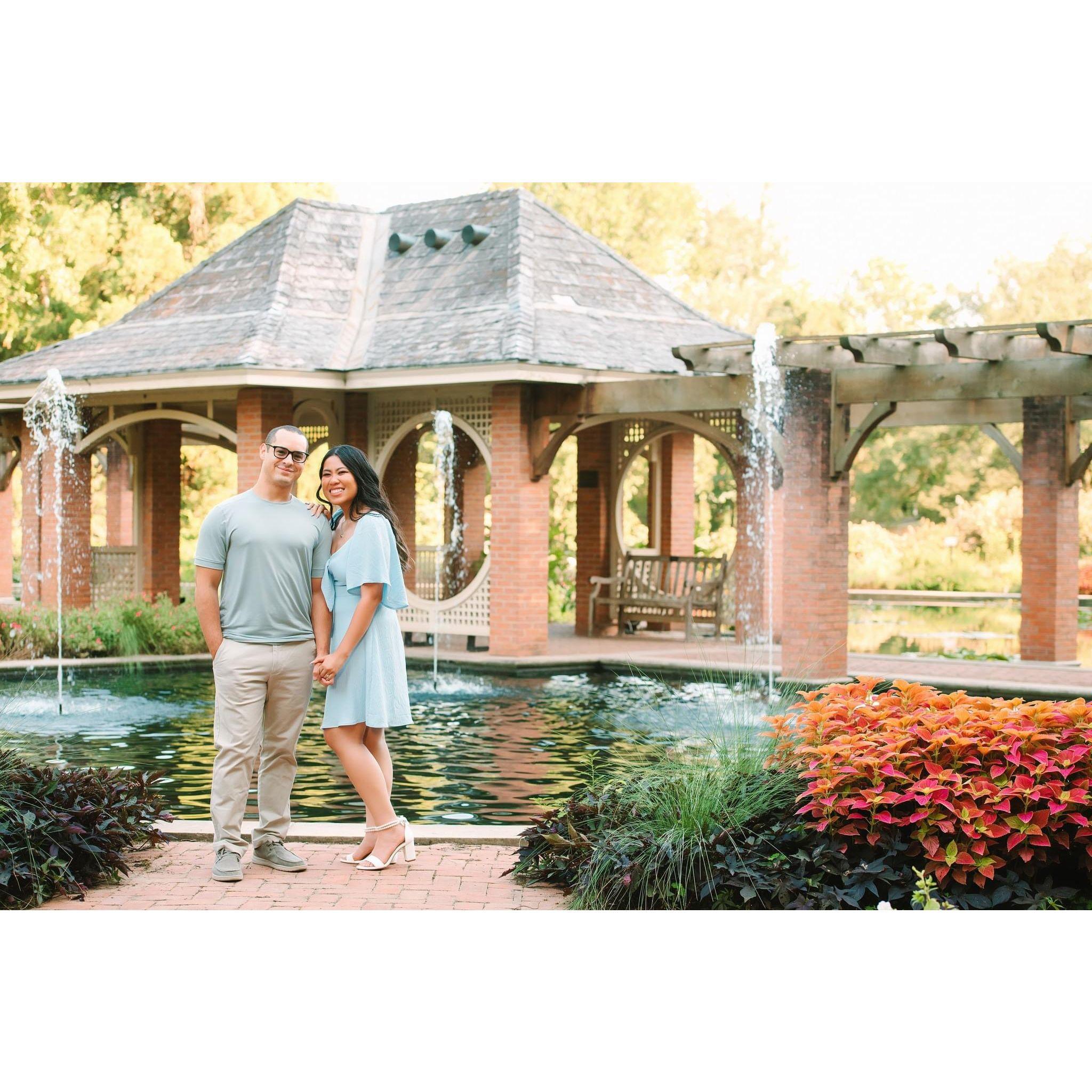 Engagement photo taken by Hannah Draughan.