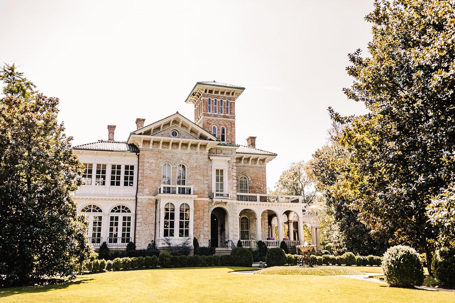 The Wedding Website of Abby Holliday and Walker McCullough