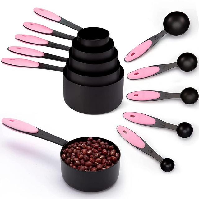 Tovolo Magnetic Nested System Cups & Spoons for Wet and Dry Ingredients, Cup  Baking Set, Measuring Spoons & Cups for Cooking, Dishwasher-Safe &  BPA-Free, Assorted Red/Gray 