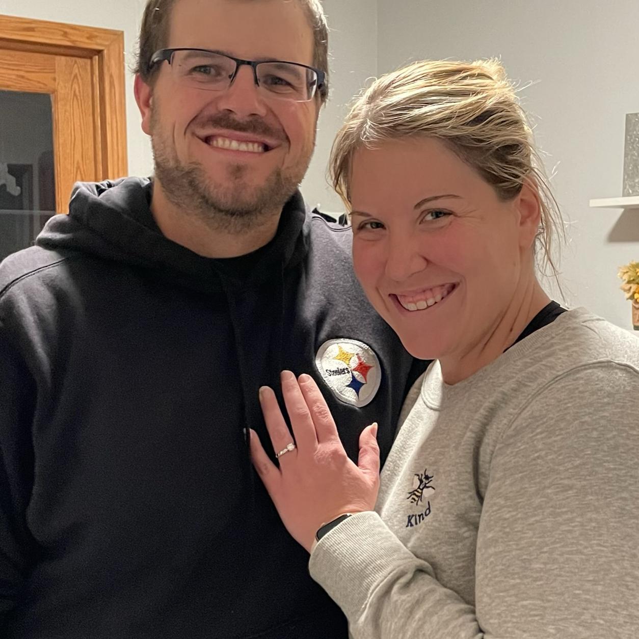 Chris proposed on Friday, October 20. He TOTALLY surprised Nicole (she had on glow in the dark skeleton leggings and had taken her nails off 🙄😂)