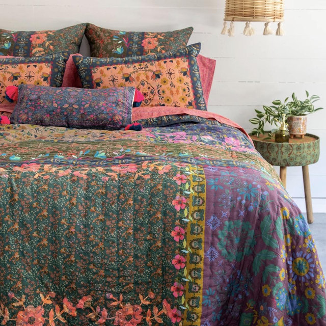 Bungalow Reversible Cotton Quilt - Maia