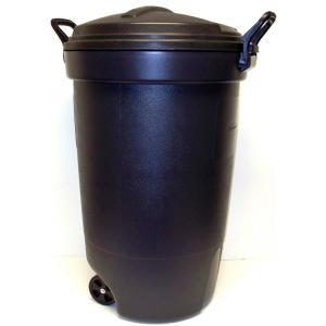 32 Gal. Wheeled Trash Can in Black with Lid