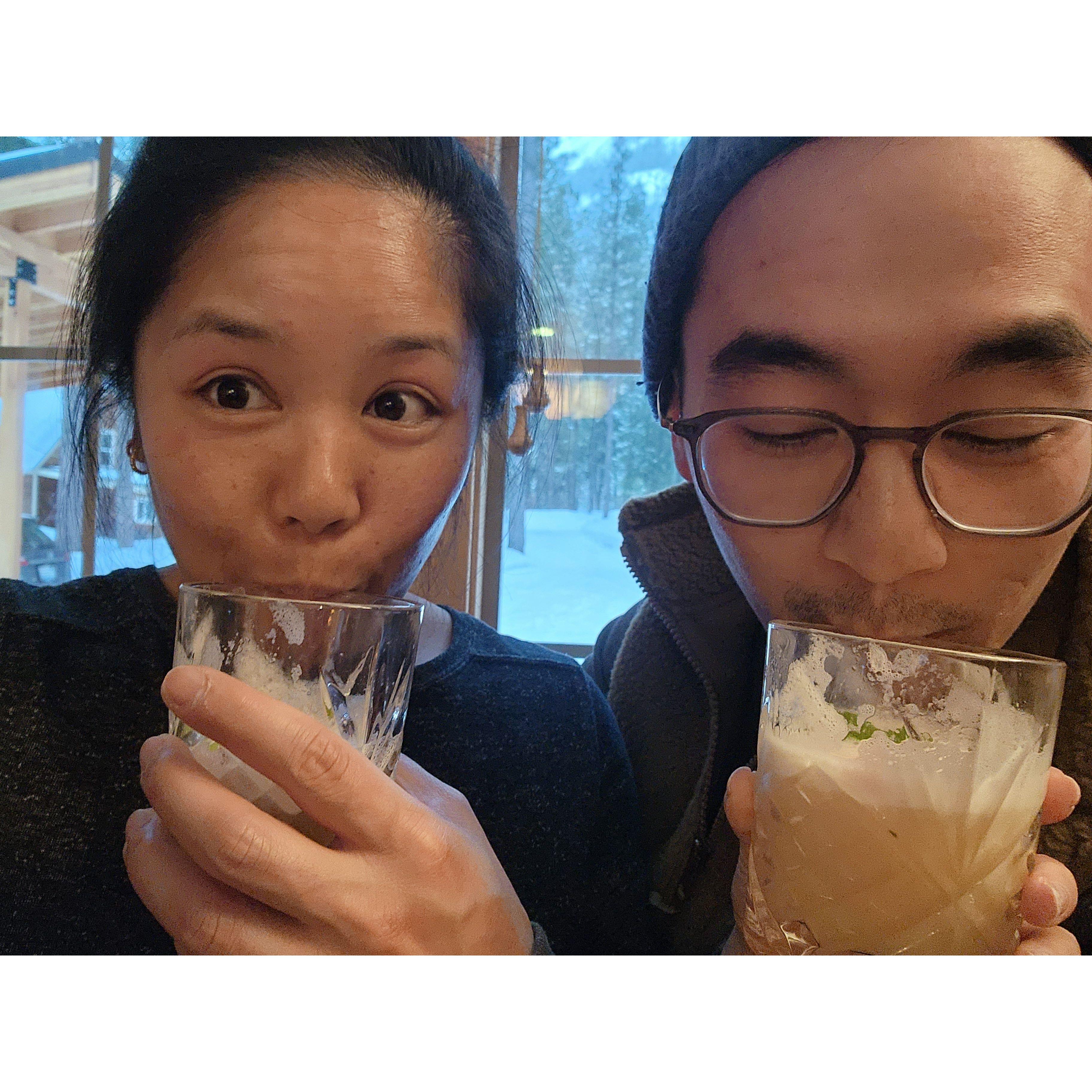 A couple and cocktails, pre x-ski (Mar 2023).