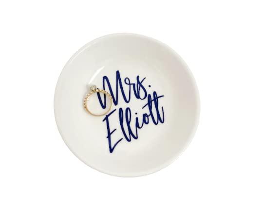 Personalized Mrs Ring Dish | Custom Last Name Engagement Ring Dish SHIPS FAST Personalized Ring Dish Gift for Bride Engaged Gift Ring Dish Birthday Gift Mrs Gift