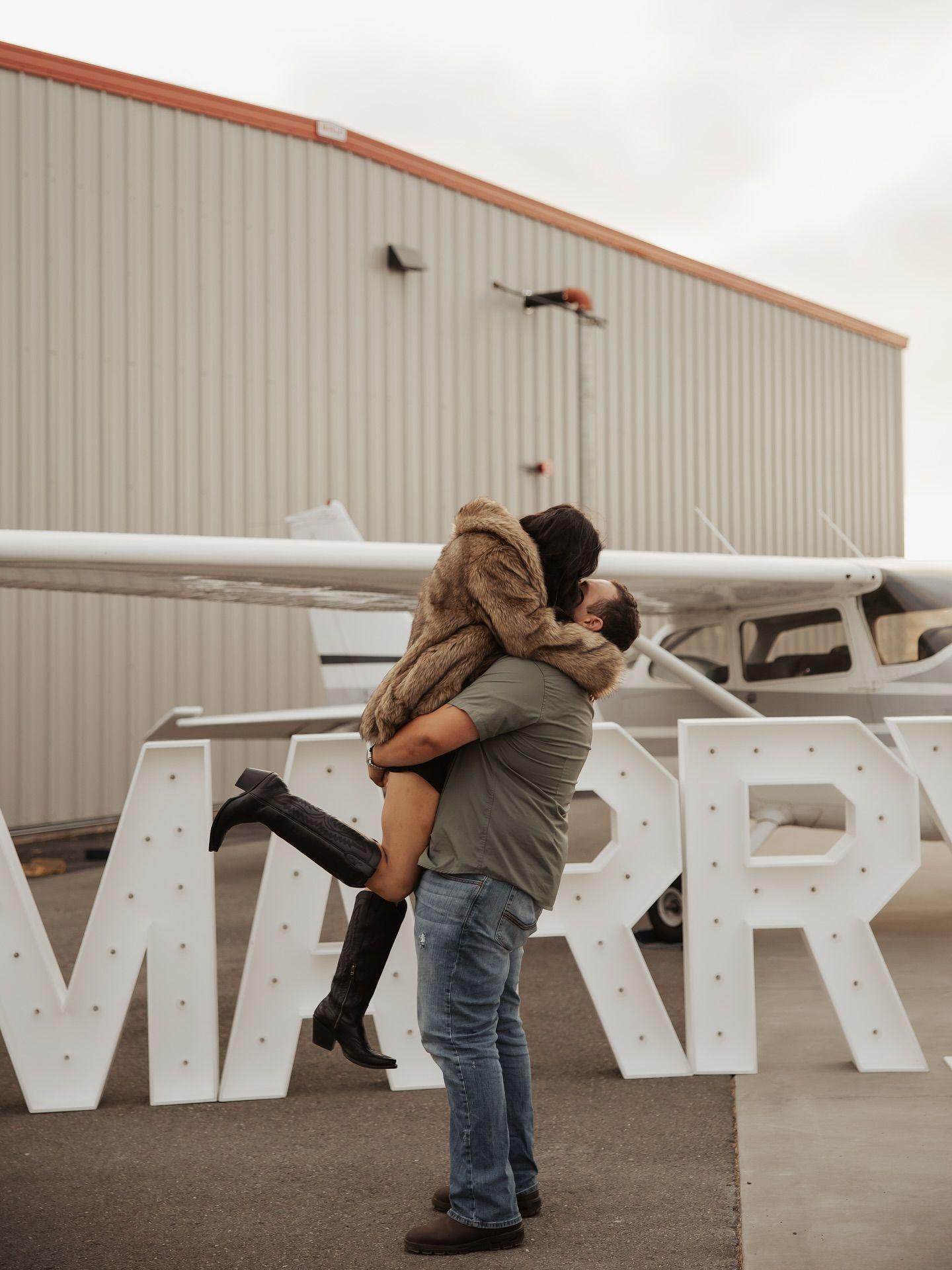 The Wedding Website of Sarah Price and Larry Gomez
