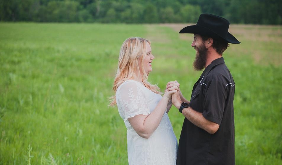 The Wedding Website of Lilly Kreitzer and Hank Moss