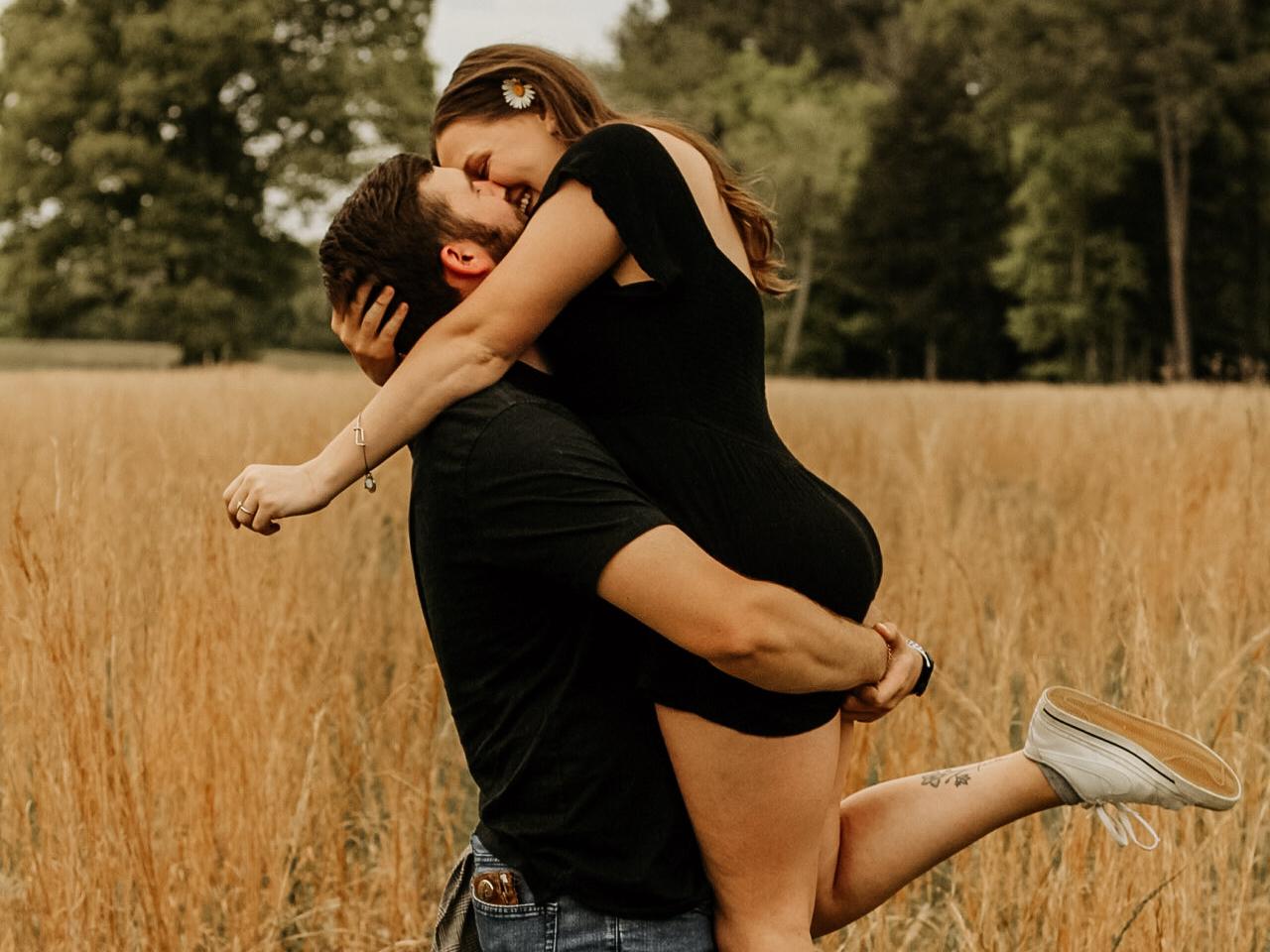 The Wedding Website of Daniel Tomaszewski and Savannah Dame