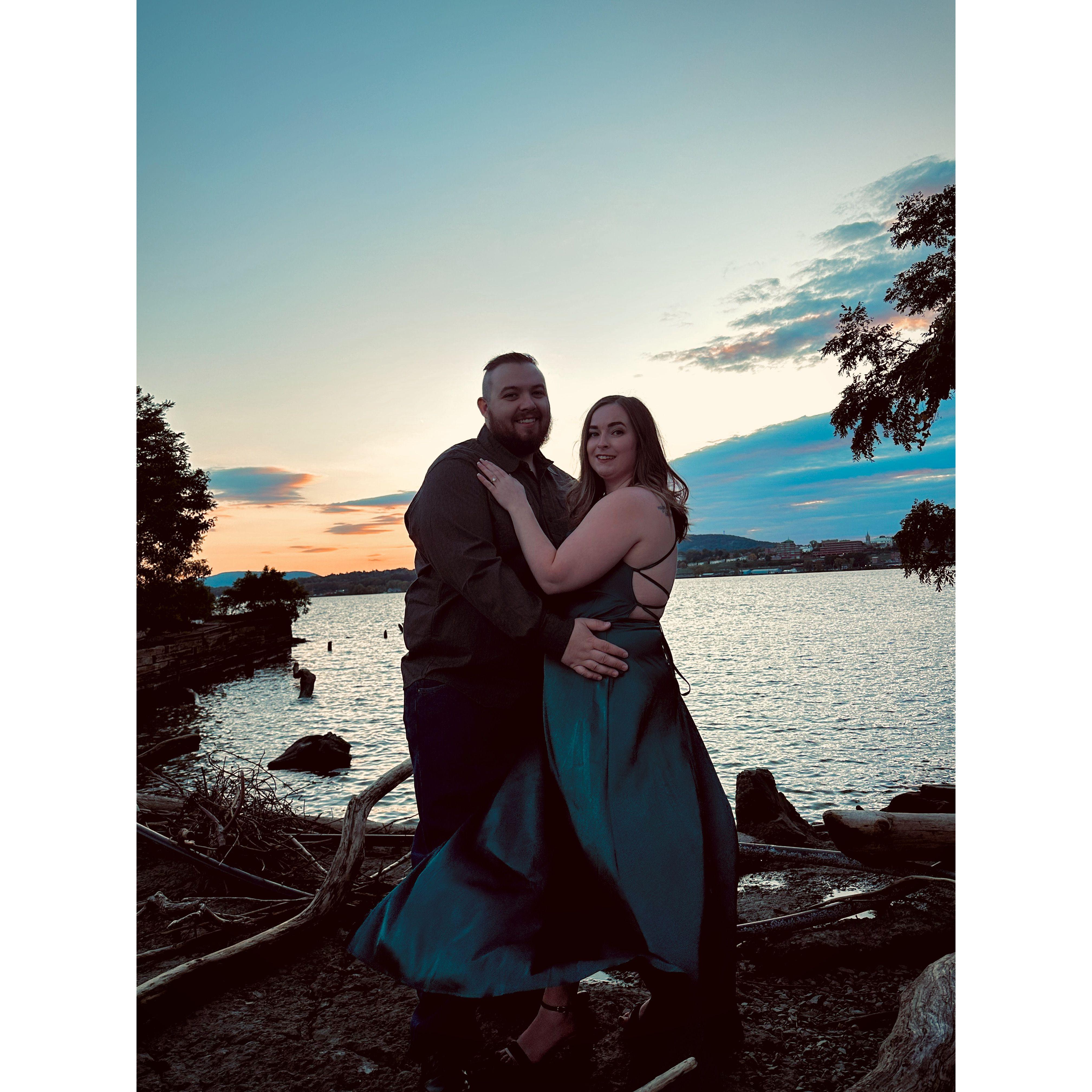 Engagement photos at the Beacon waterfront. Big thank you to Marcus who took these amazing photos.