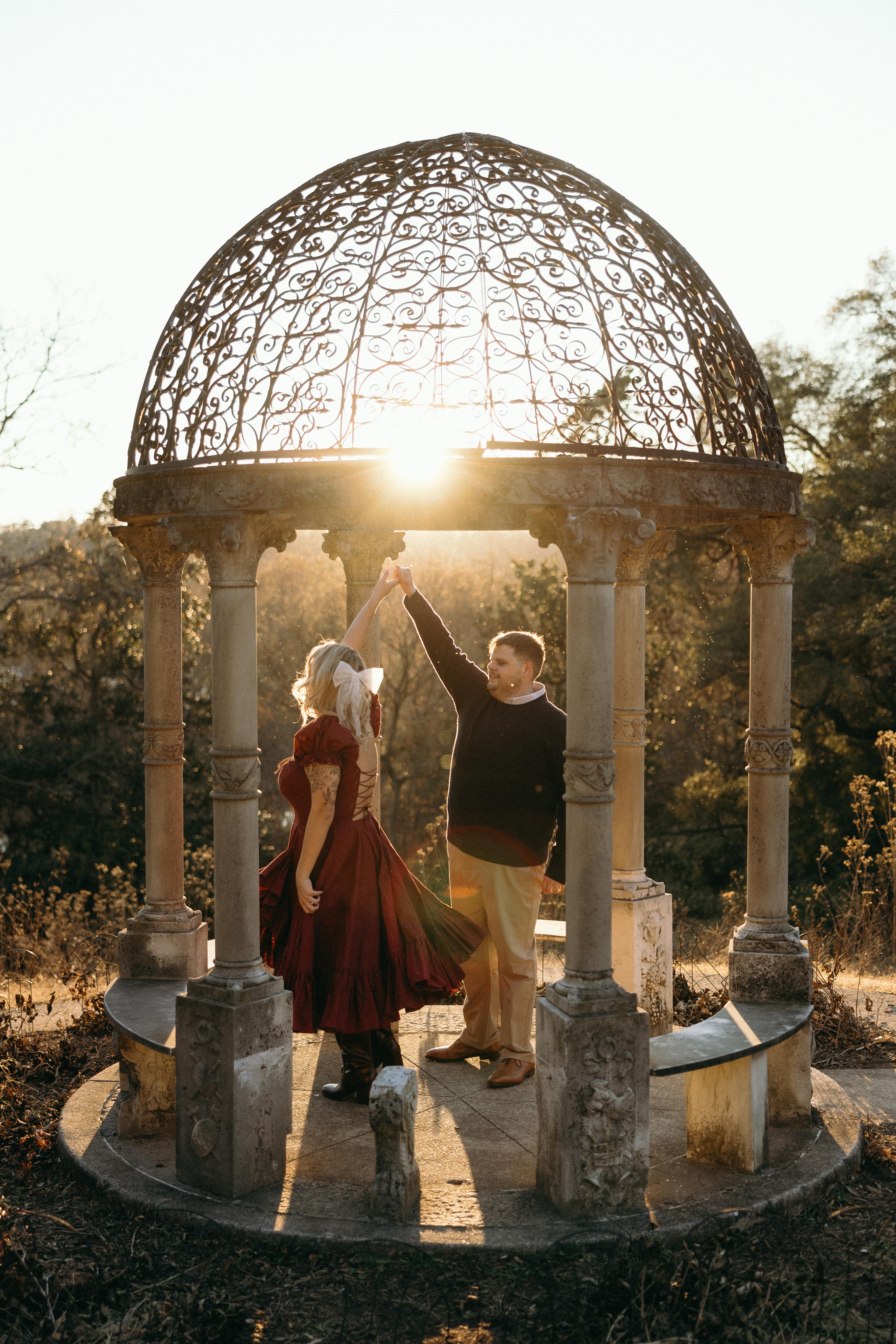 The Wedding Website of Genevieve Heller and Russell Carl