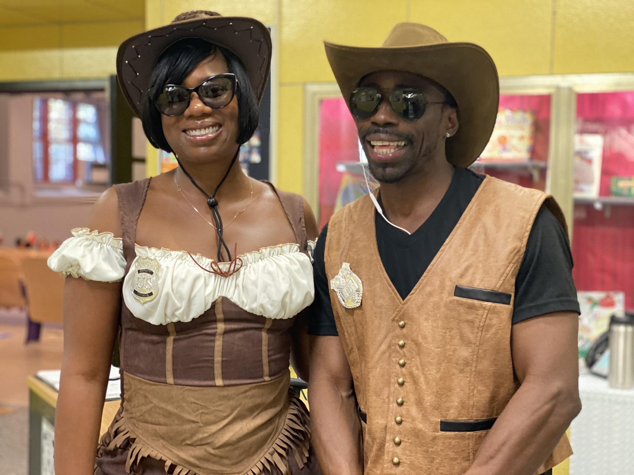 The Wedding Website of Tarsha Sanders and Galan Sanders