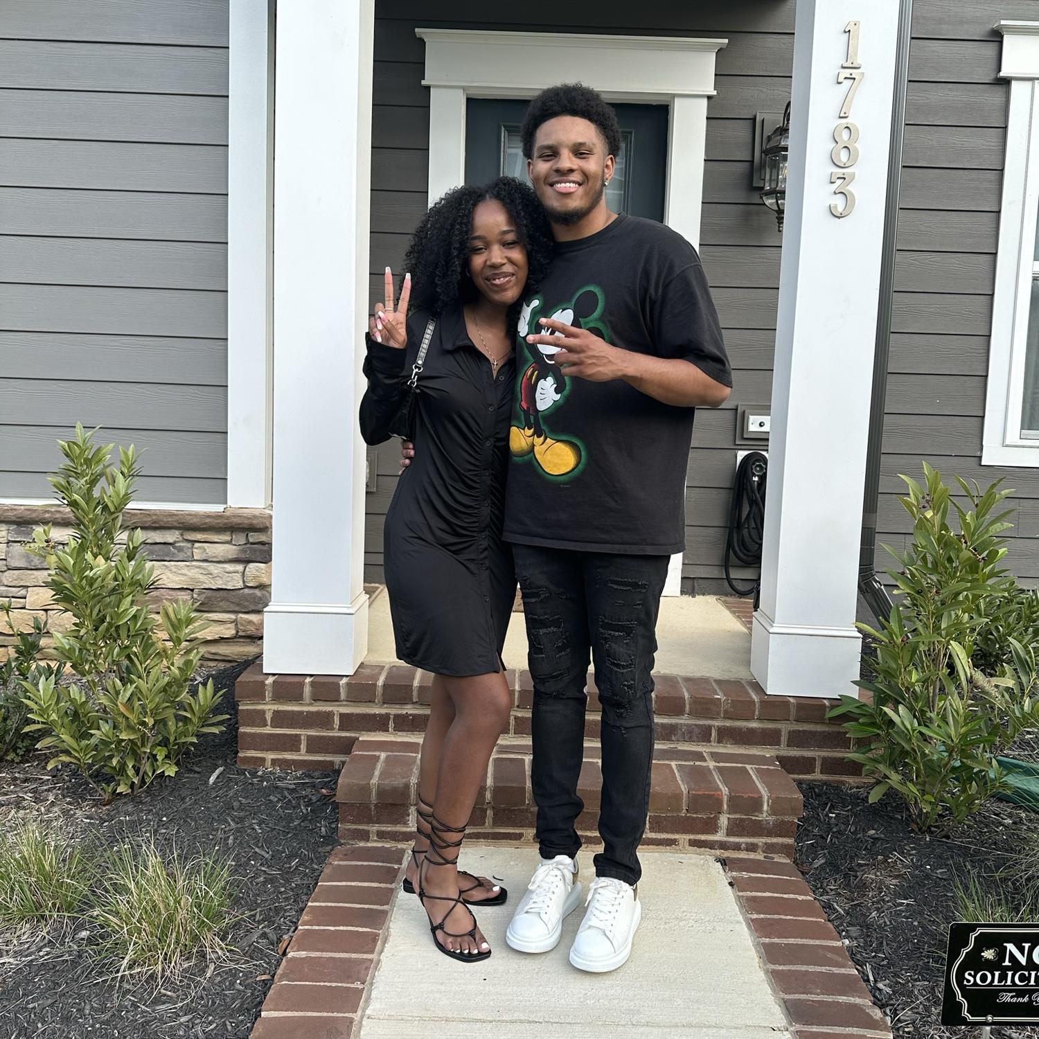 Summer of 2023, Virgil and Ashley lived down the street from each other due to both of their summer internships - they started talking more via text and FaceTime and had their first date on July 2023!