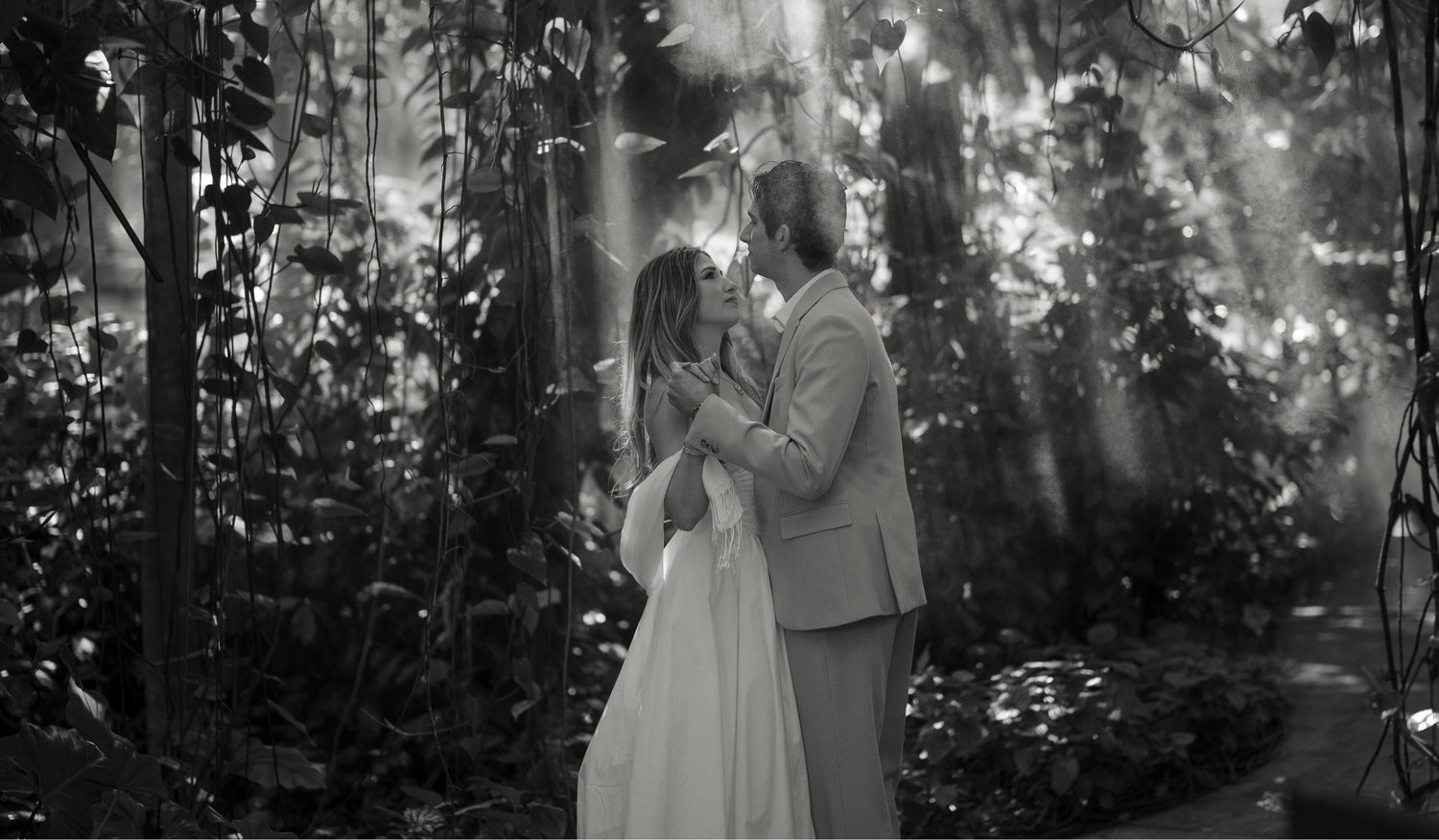 The Wedding Website of Lillian Sanchez and Kevin Radcliffe