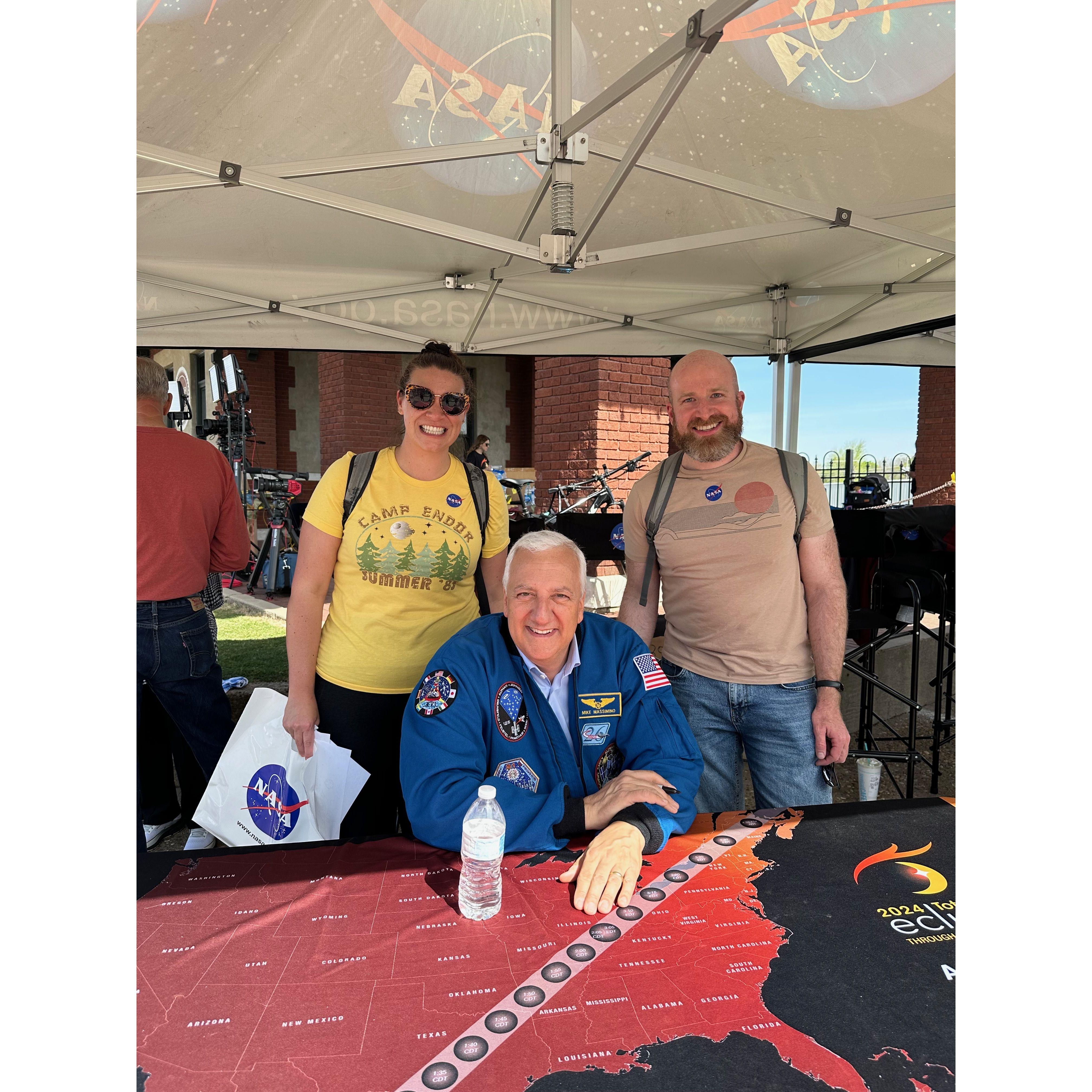 Meeting NASA astronaut Mike Massimino while in Russellville for the eclipse