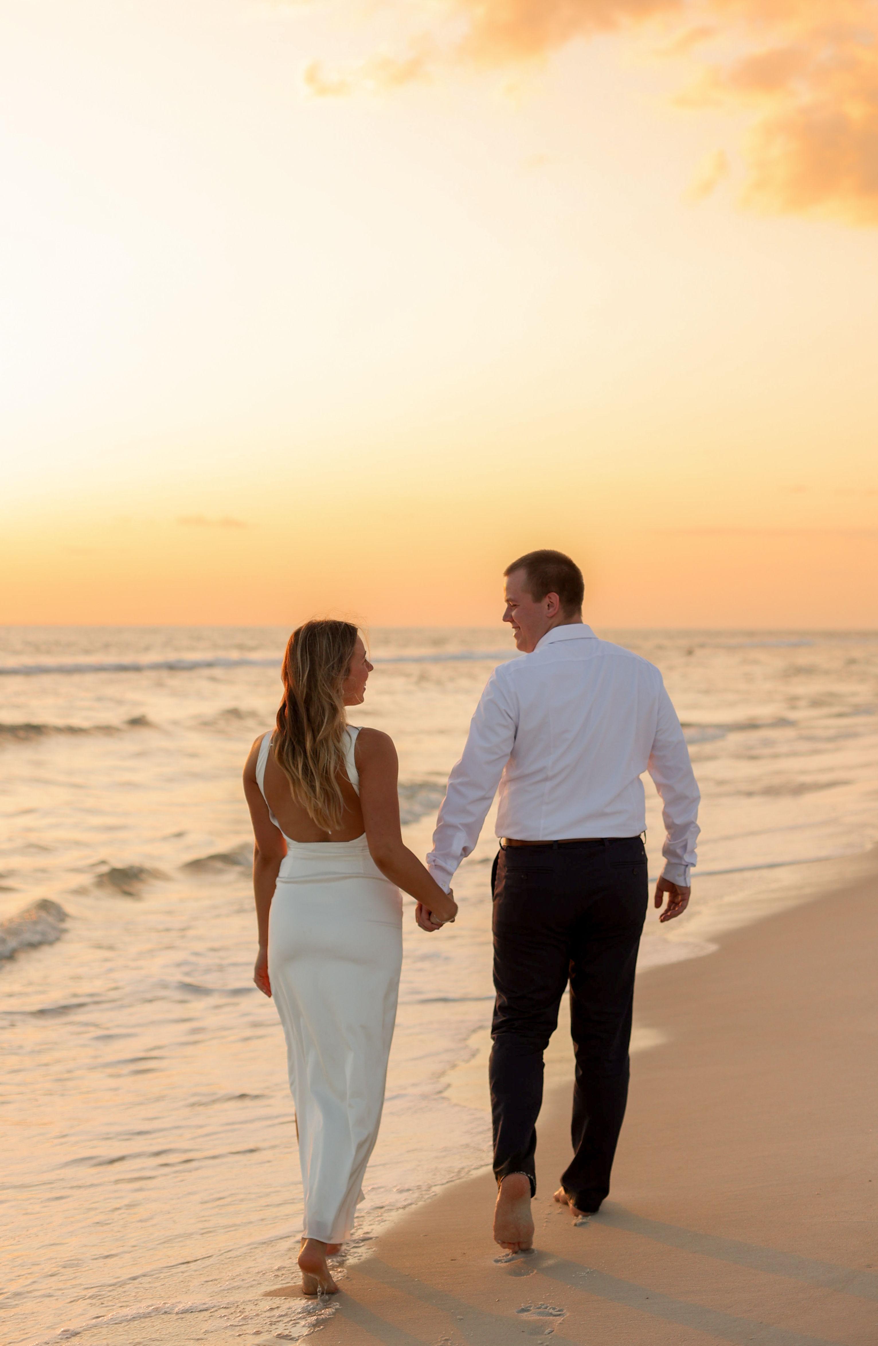 The Wedding Website of Elle Leberg and Nicholas Smits