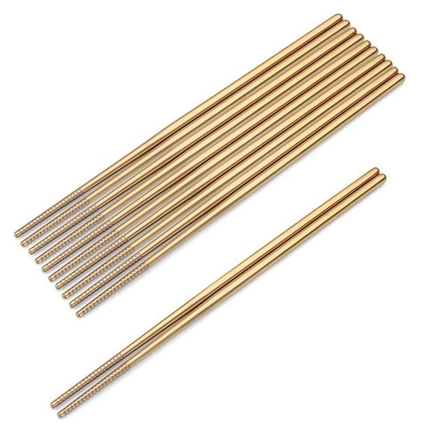 SHARECOOK Chopsticks set, 18/10 Stainless Steel Metal Chopsticks, 9.45 Inches Reusable Chopsticks for Dinner, Easy to Hold (5 Pairs, Gold)
