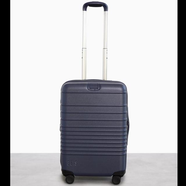 The Carry-On Roller