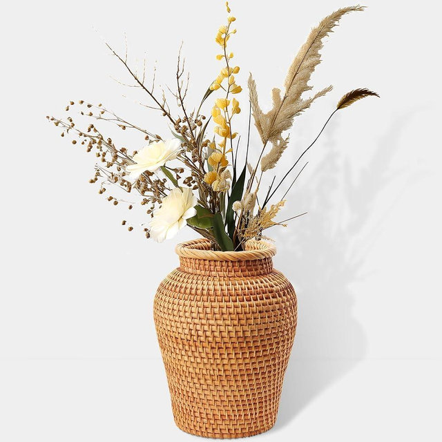 Fonyick Rattan Vase, Braided Boho Vases for Pampas Grass & Flower Arrangement, Hand Woven Decorative Vases for Home Decor, Rustic Farmhouse Round Wicker Vase Basket for Centerpieces 8-in Tall, Brown