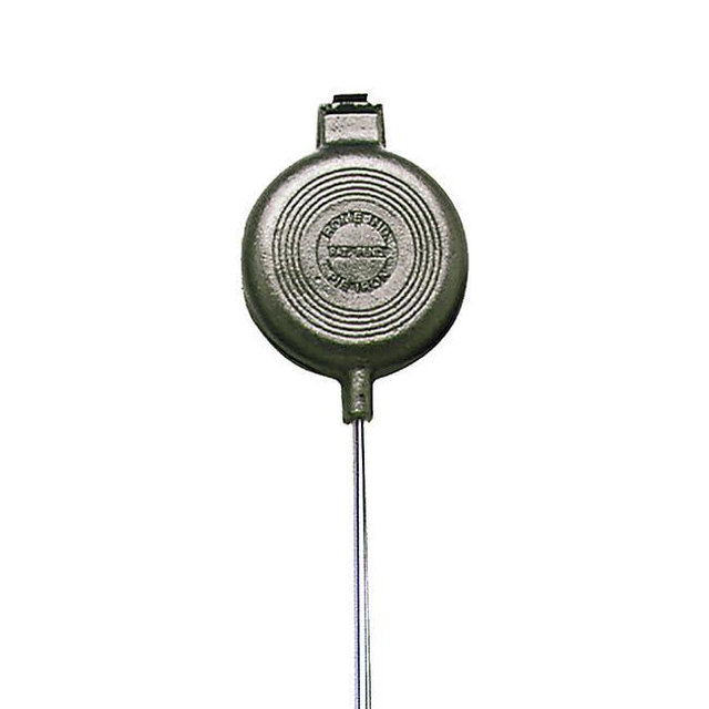Rome Cast Iron Original Round Pie Iron, Pack of 2 – Medium Campfire Sandwich & Pie Cooker with Long Handles, Black, Classic Camping Cooking Tool