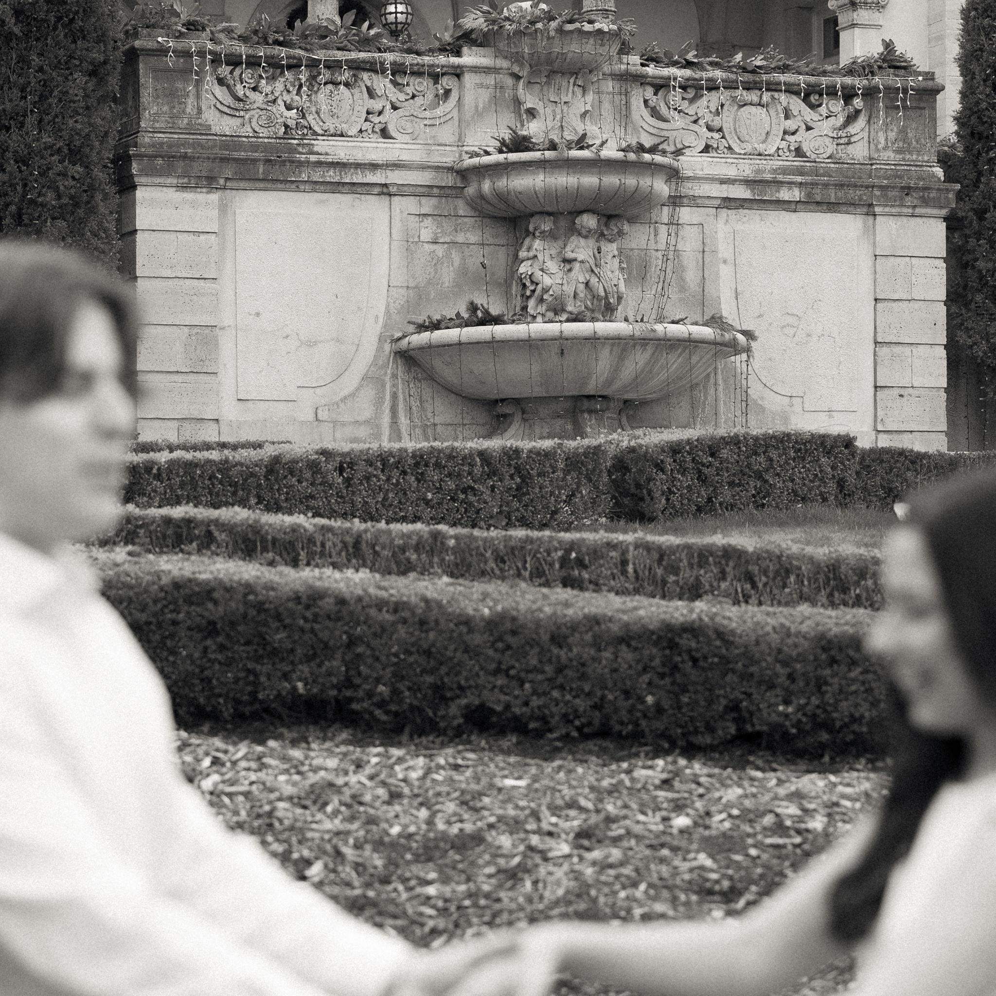 fun fact about the bride & groom: the groom taught the bride how to lift weights, so some of their dates early on were in the gym!