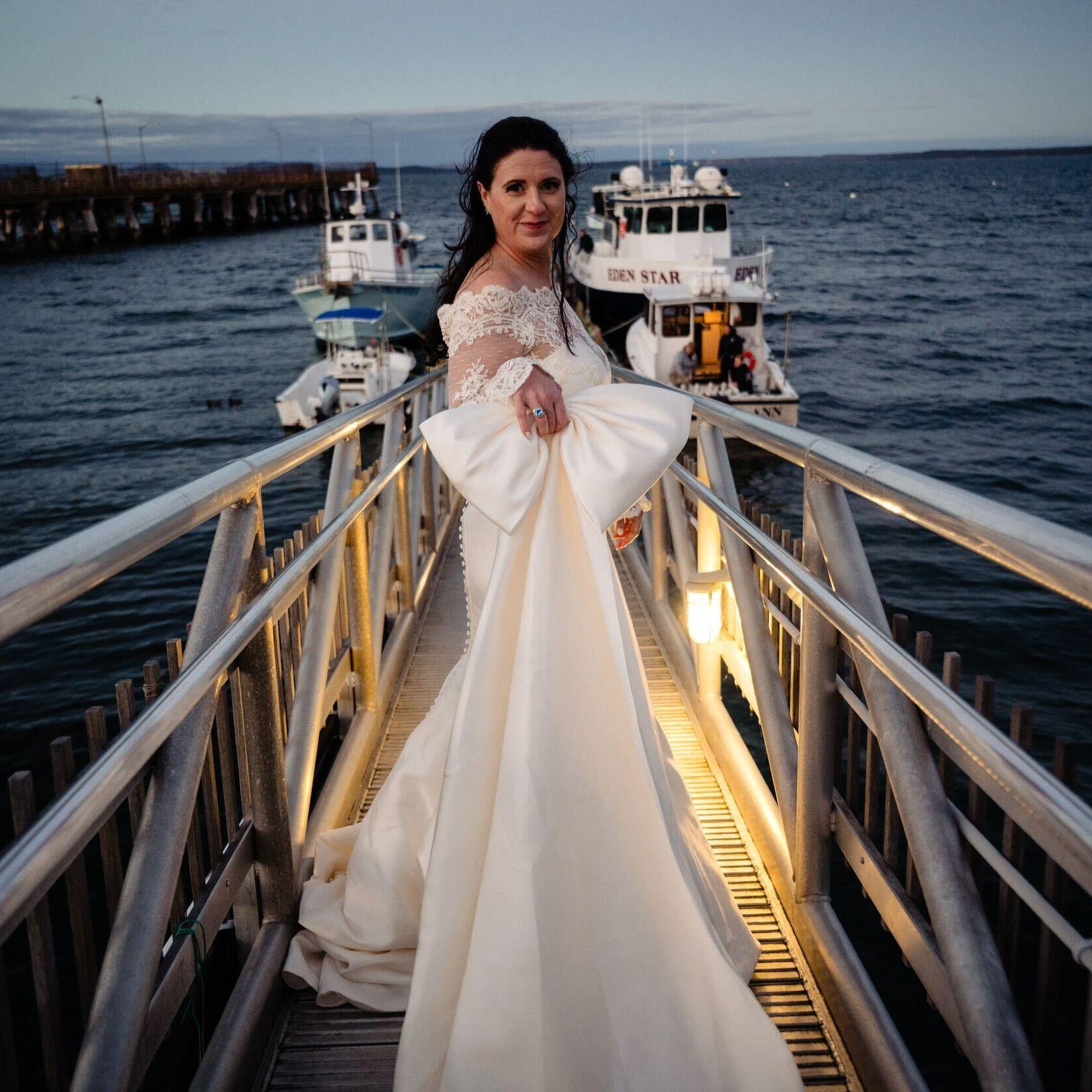 The bow on the back of Elizabeth's dress