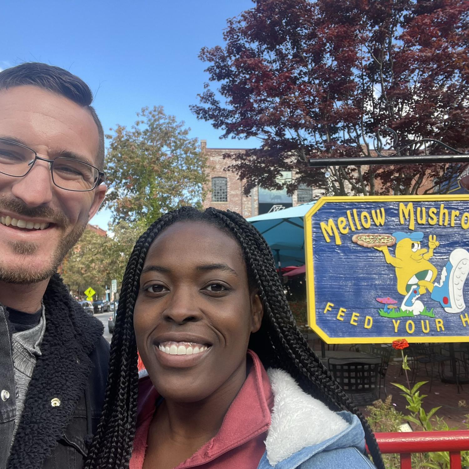 We love a visit to Asheville! (Fun fact: We love pizza and Mellow Mushroom is one of our faves. It was the site of our first date) 📍Asheville, NC