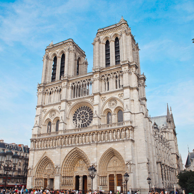 Tour of Notre-Dame