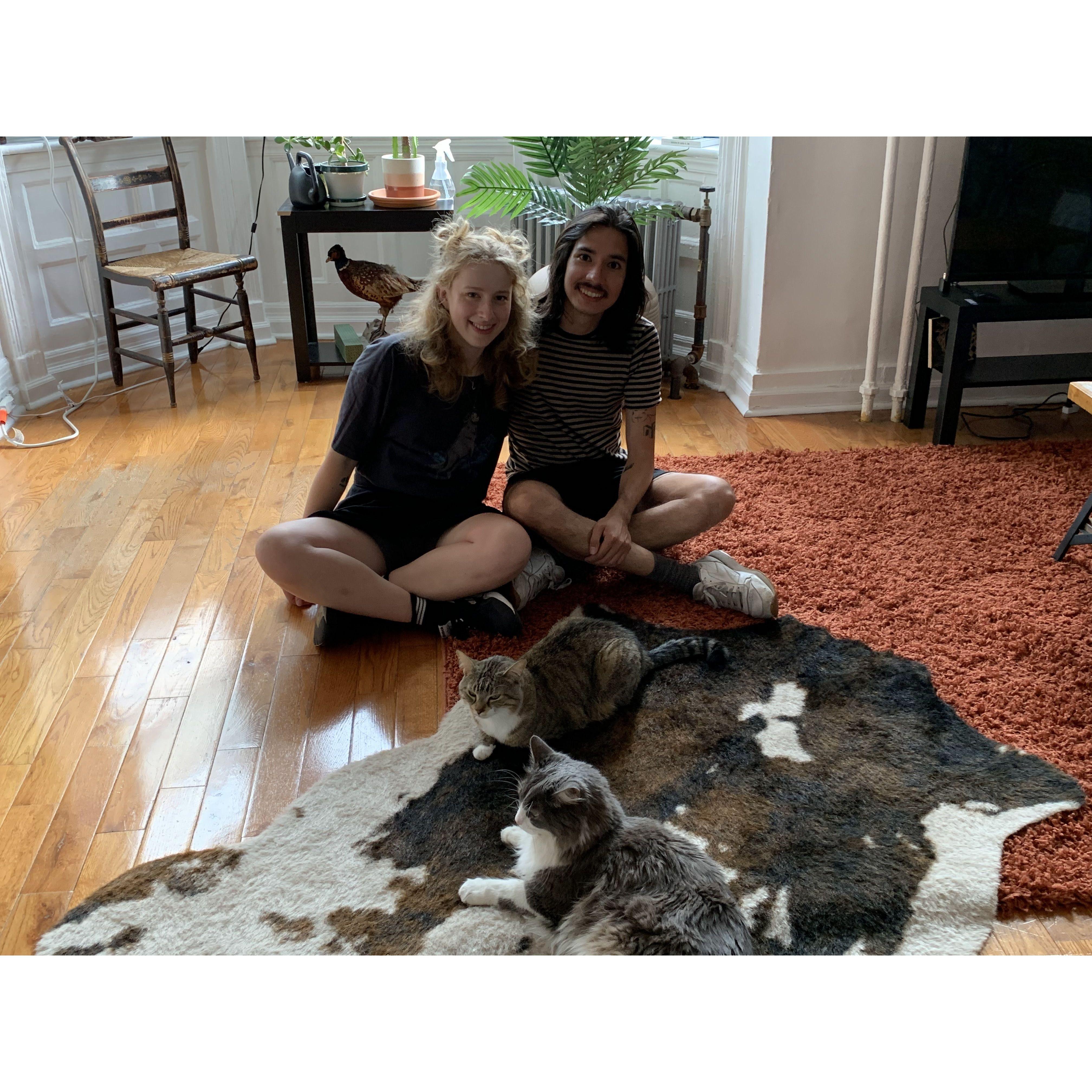 Amanda and Matthew with their cats Louis and Dale!