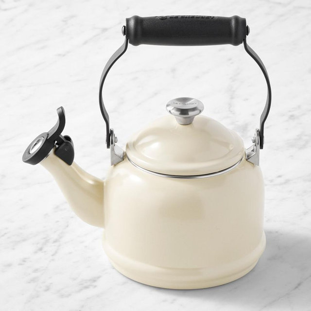 Le Creuset Classic Demi Tea Kettle - Agave