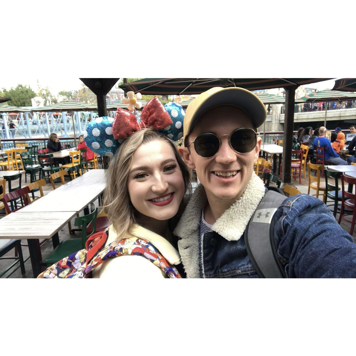 oh look ANOTHER picture from Disneyland. We're the worst (2018)
