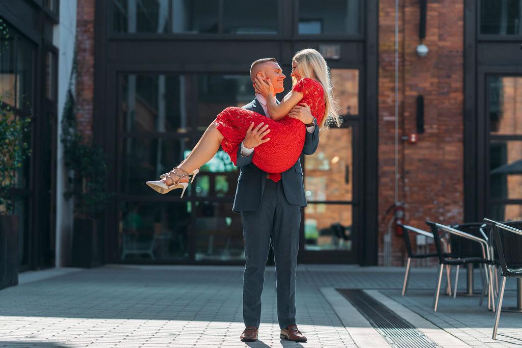 The Wedding Website of Angela Rampi and Travis Leemreis