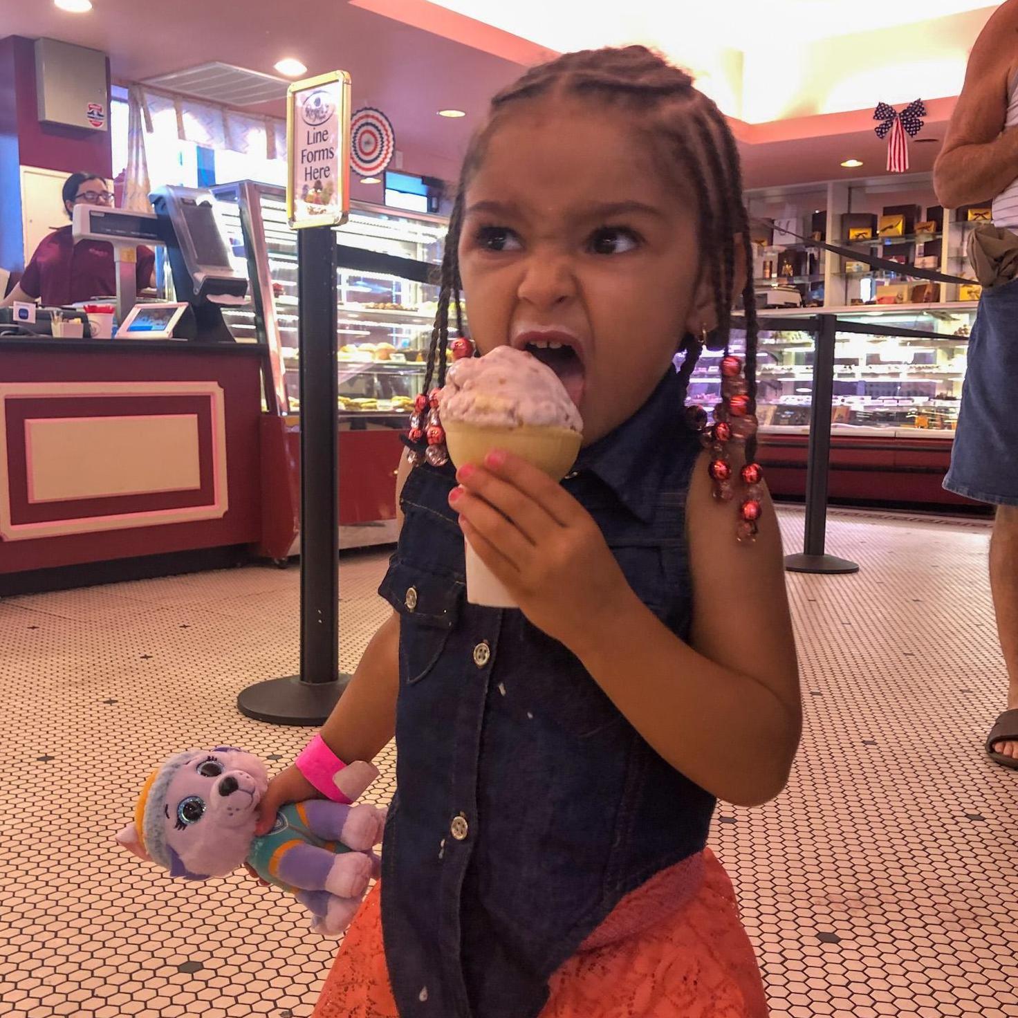 Get this flower girl some more ice cream!