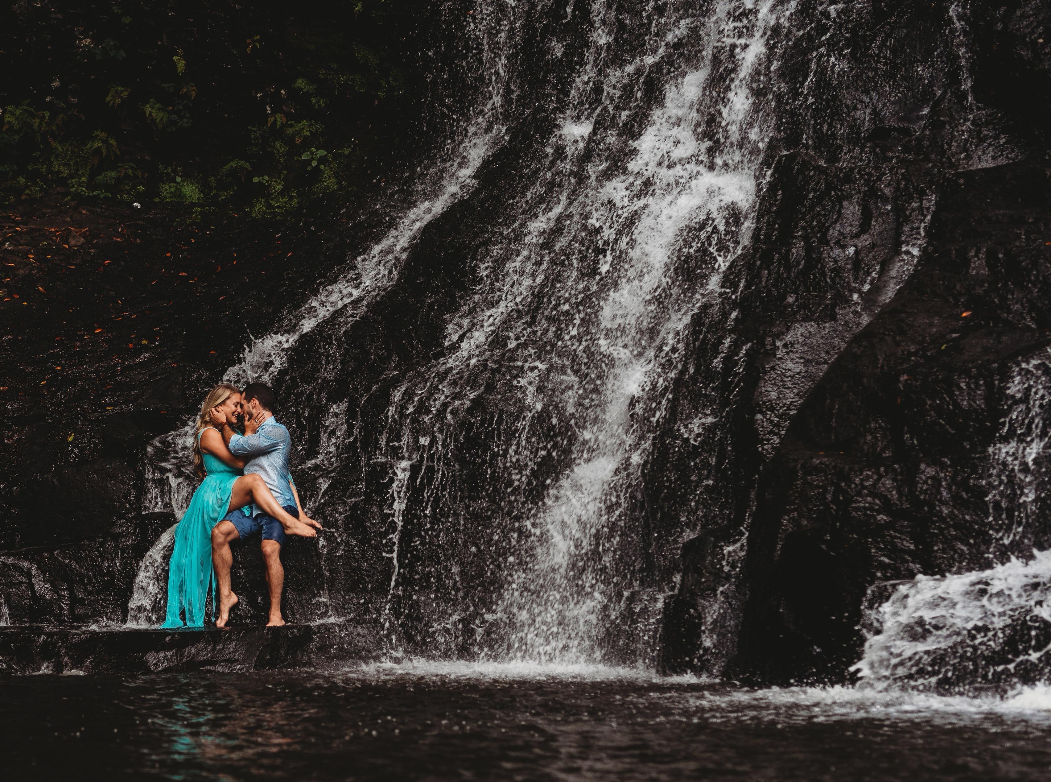 The Wedding Website of Kristy Geloso and Peter Geloso