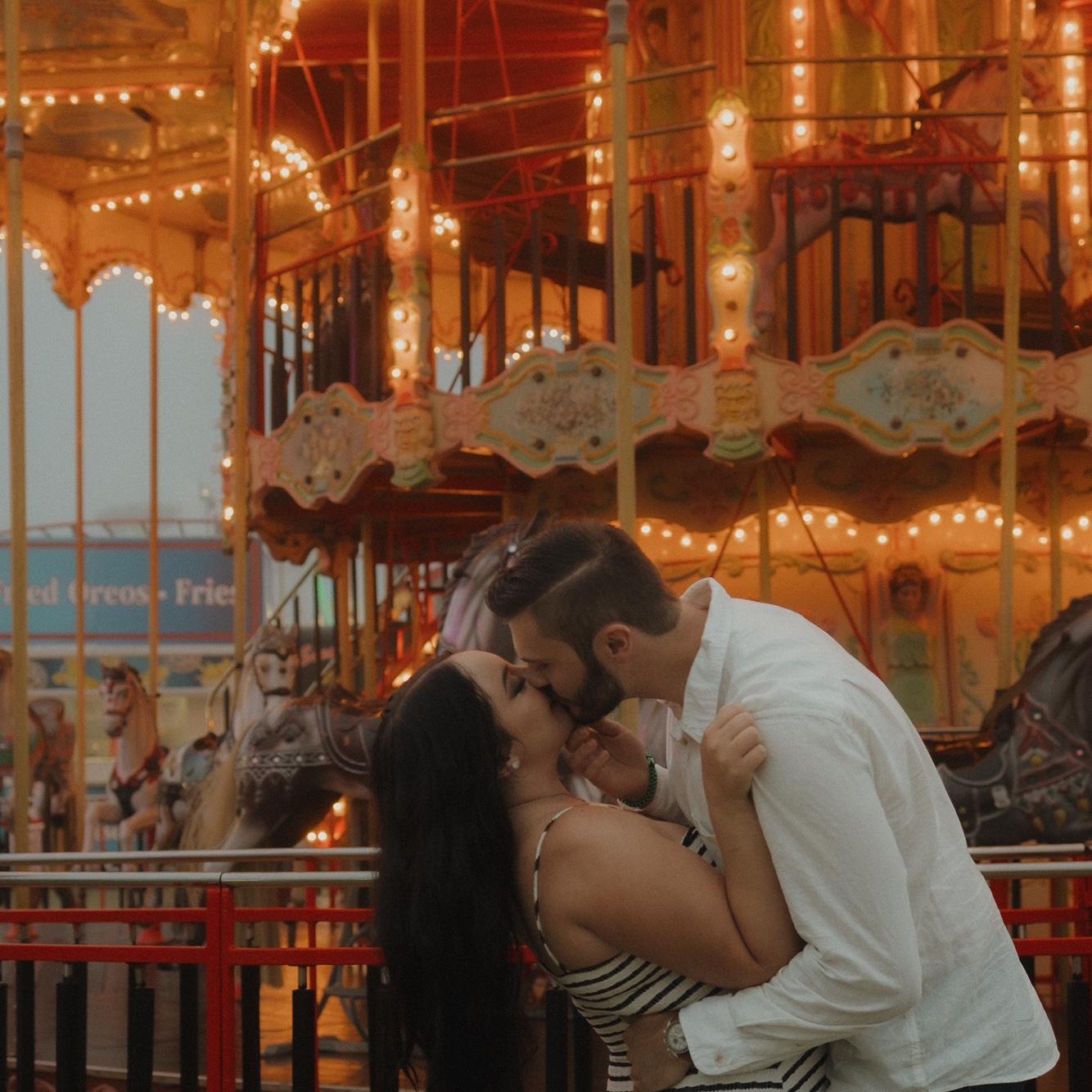 Carousel moment