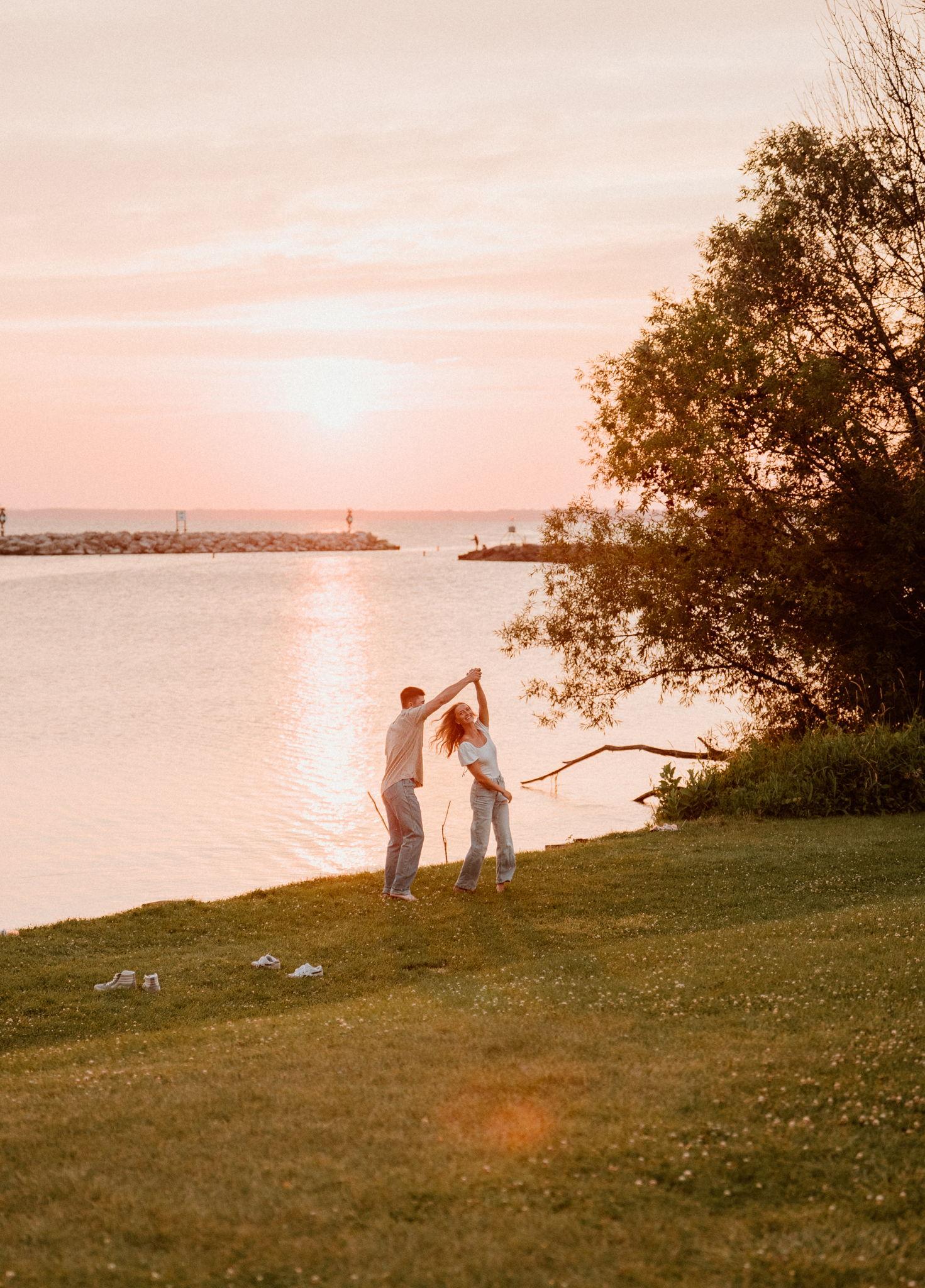 The Wedding Website of Mckenzee Deleeuw and Isaac Monroe