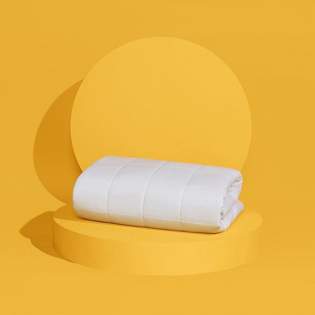Lightweight Comforter